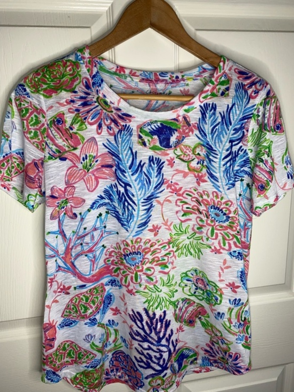 Women's Nautical Multicolor Short Sleeve Crewneck Tee - White, Sea Turtle, Fish